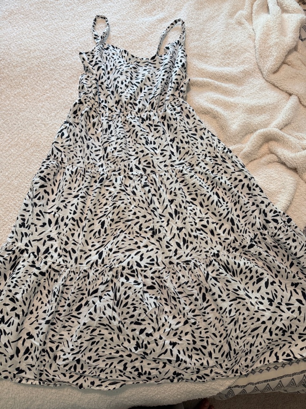 Velvet Heart Black & White Printed Tiered Maxi Dress